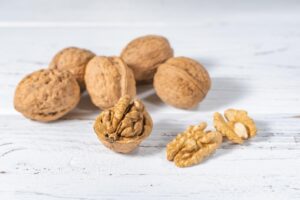 Les noix et les céréales sont des sources naturelles d'oméga-3 et d'autres composants nutritionnels
